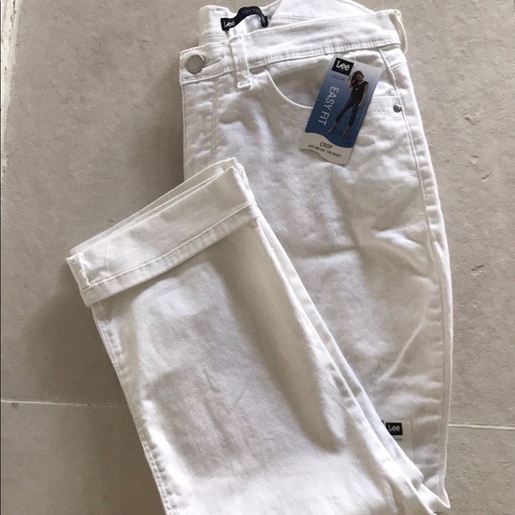 Lee Denim - 🔴3/$25 BRAND NEW LEE CROPPED JEANS SIZE 8